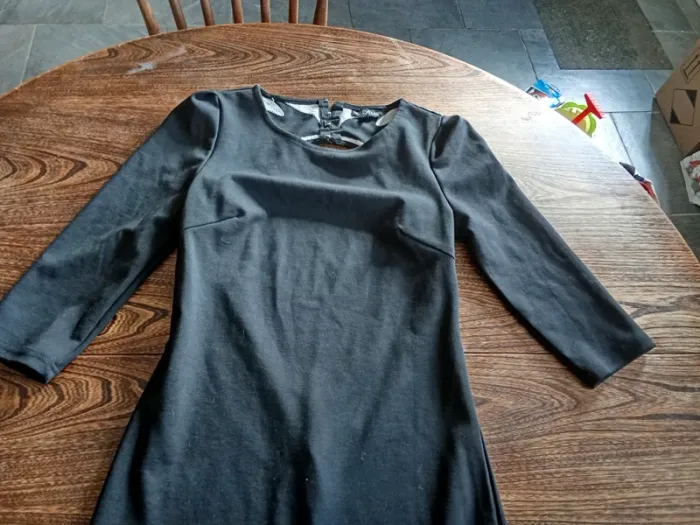 Robe dos nu - photo numéro 2