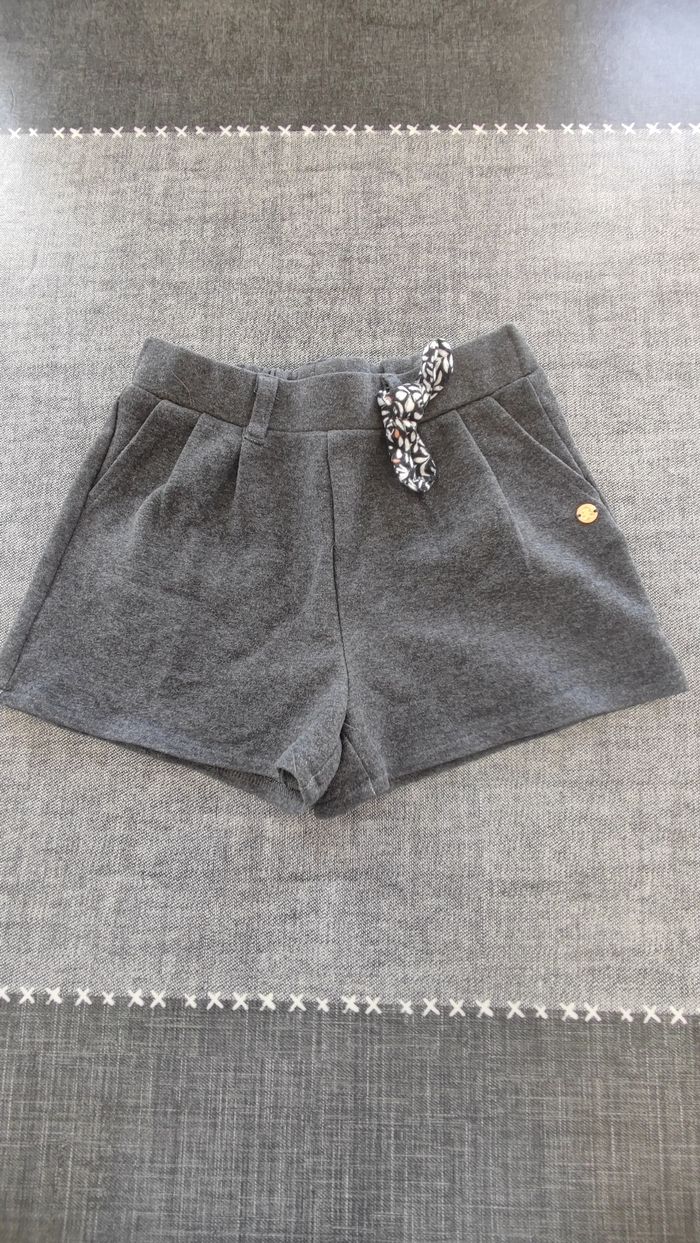 Short fille - photo numéro 2