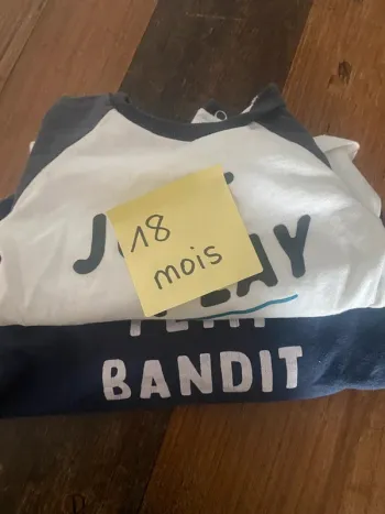 Lot pulls 18mois