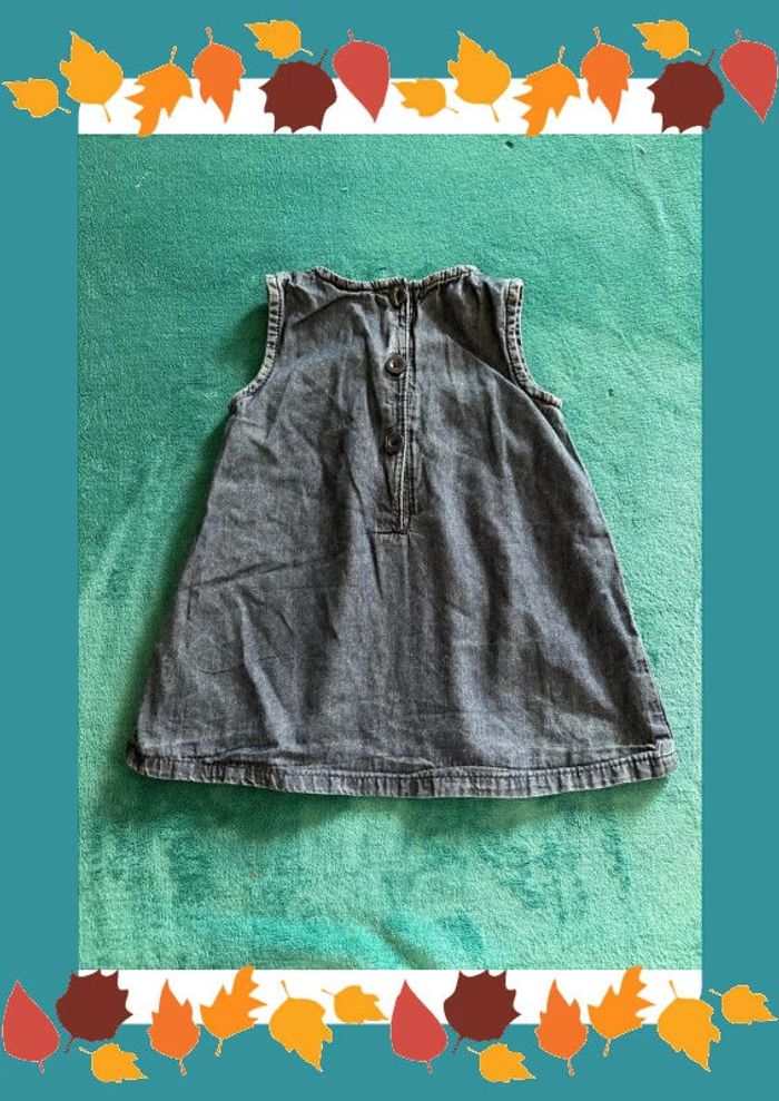 Robe en jeans taille 9 mois - photo numéro 2