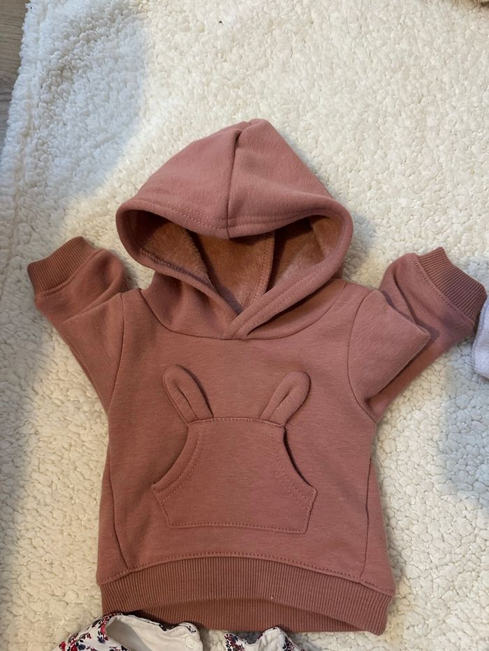 Lot pulls 1 mois hiver - photo numéro 7