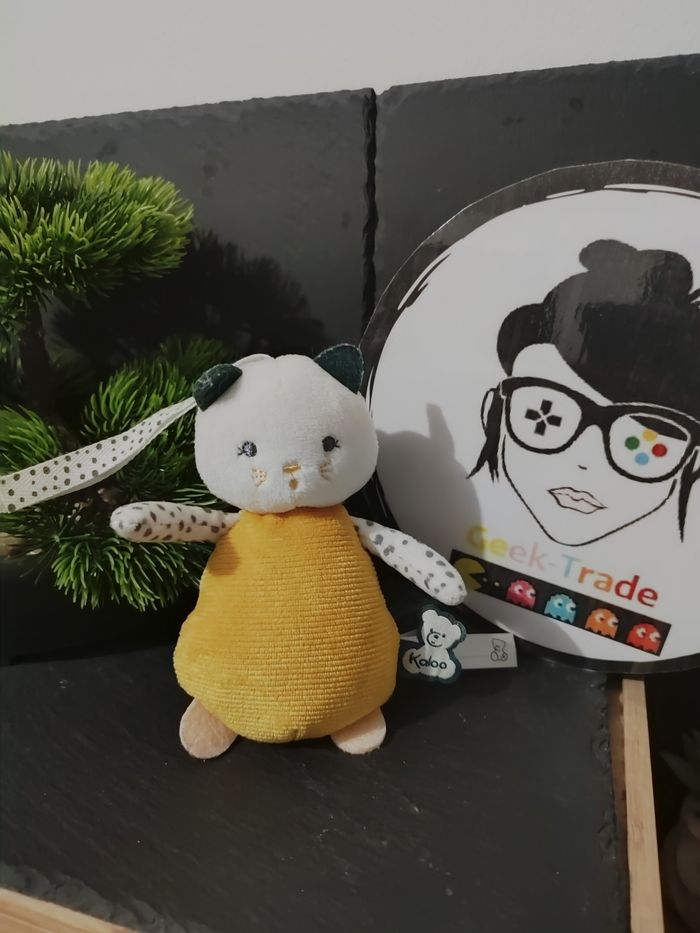 Kaloo Doudous sensoriels chats - Stimuli peluche jaune blanc vert lourd DD003207