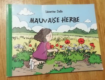 Livre sur les mauvaises herbes
