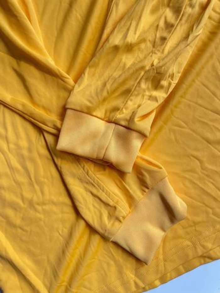 Sweat léger d’entraînement neuf jaune et bleu taille XXL Umbro - photo numéro 6