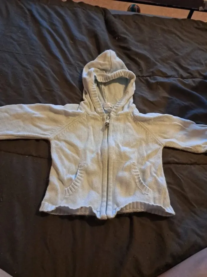Gilets ( 6mois )