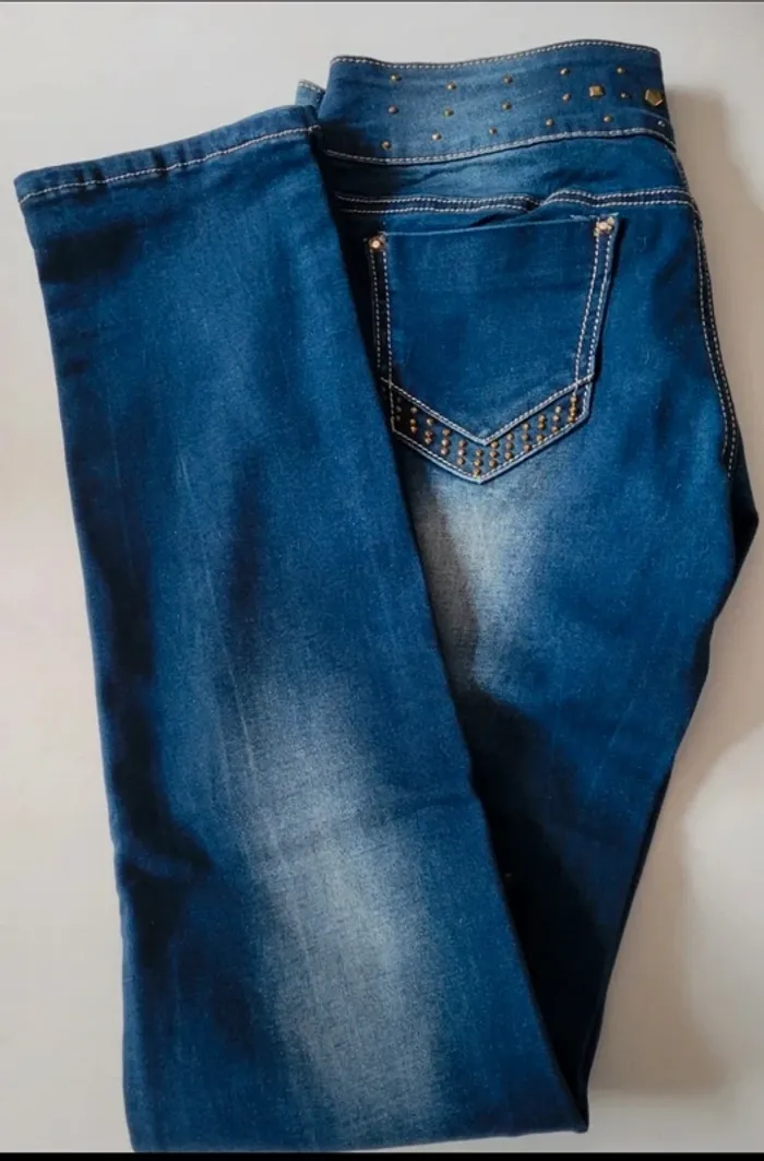 Jean koucla effet troué