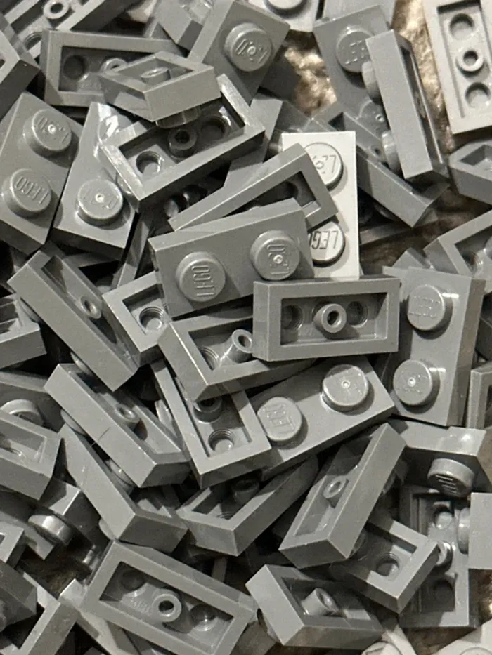 100 Plate Lego 1x2 ref 3023 Dark Bluish Gray - photo numéro 3