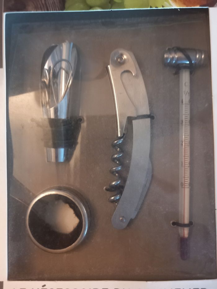 Coffret le nécessaire du sommelier - photo numéro 2