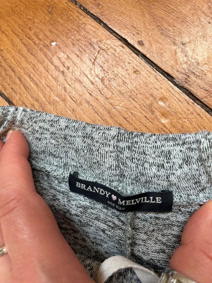 Short taille 34/36 brandy Melville - photo numéro 4