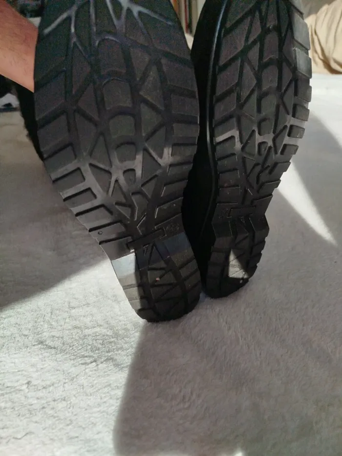 Bottes femme Le Chamois taille 39 avec fourrure intérieur - photo numéro 5