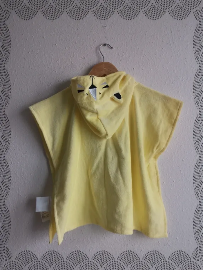 Poncho de bain Gémo 3/4 ans - photo numéro 7