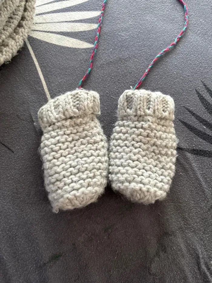 Lot bonnets écharpe gants - photo numéro 5