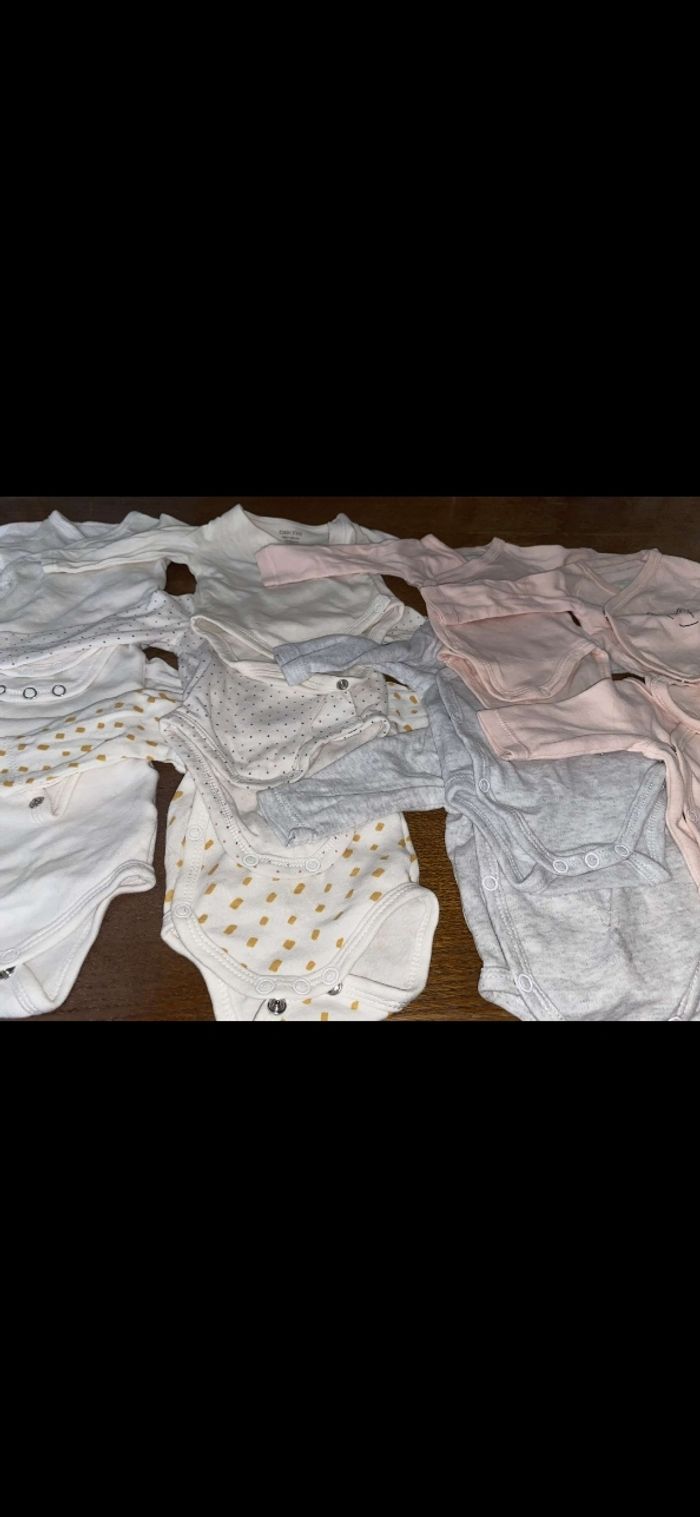 Bodies fille - photo numéro 2