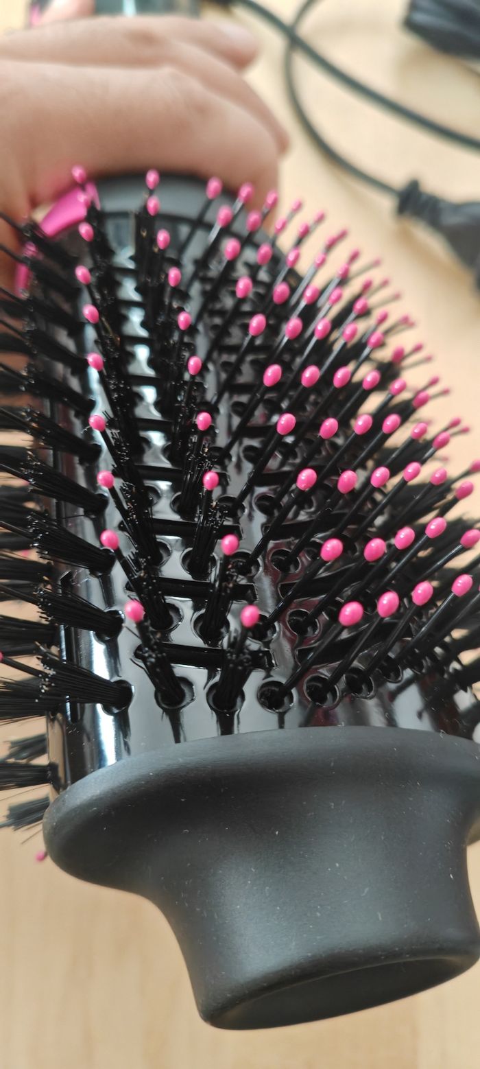 Brosse soufflante coiffante séchante Revlon Neuve - photo numéro 8