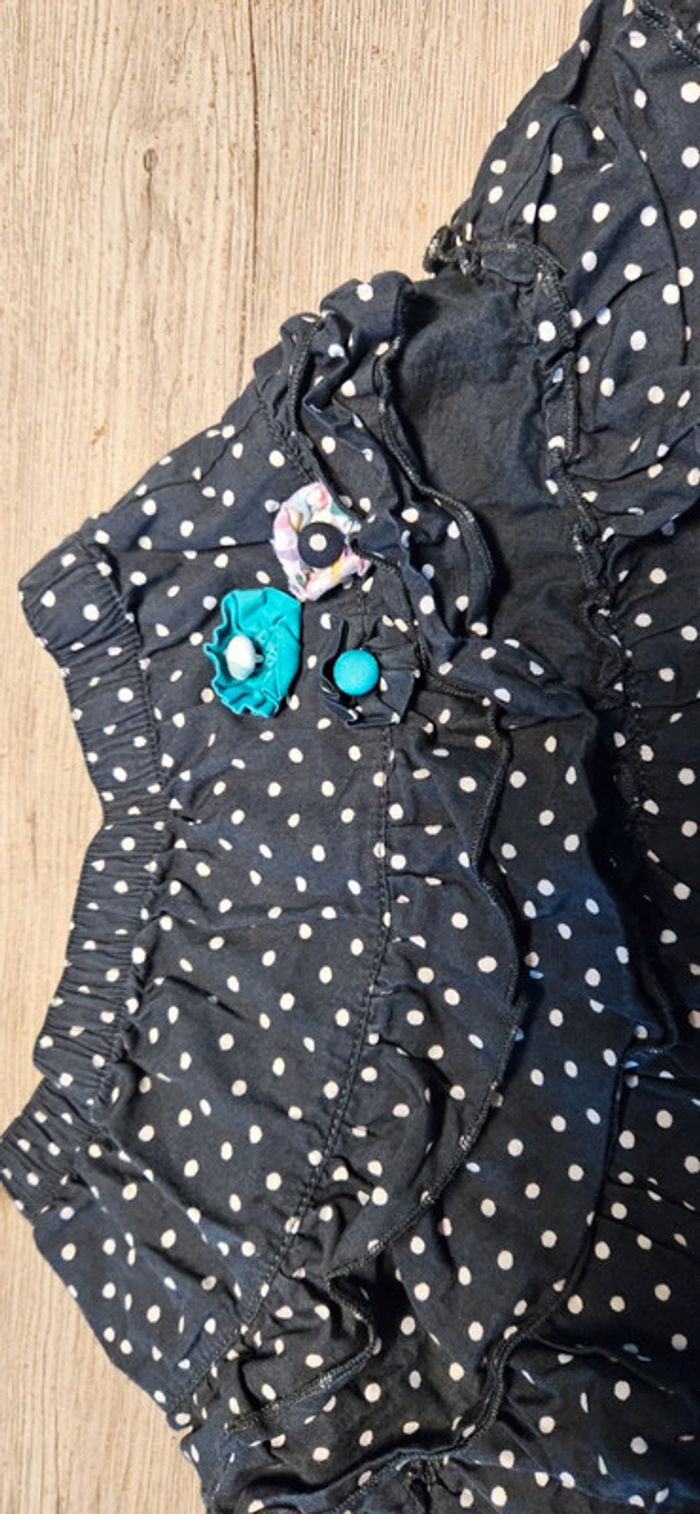 Jupe à volants grise foncé, Disney by C&A, taille 5 ans, jamais mise - photo numéro 2