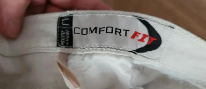 Pantalon Lin Armani Jeans taille 30 – coupe droite élégante - photo numéro 11