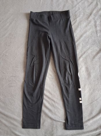 Legging Adidas taille 8-9 ans 