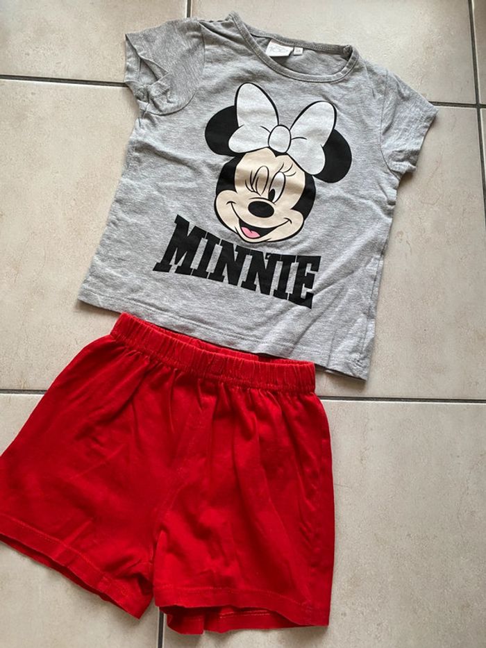 Pyjama short Minnie 4 ans - photo numéro 2