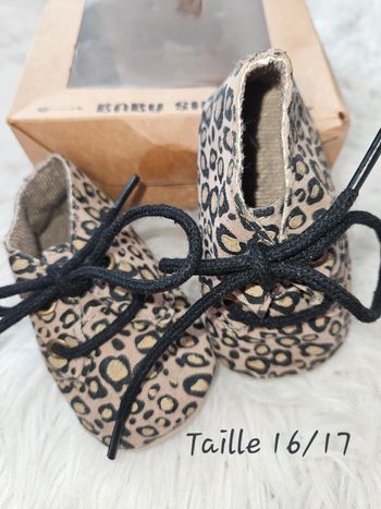 Chaussures bébé léopard à lacets – Taille 16/17