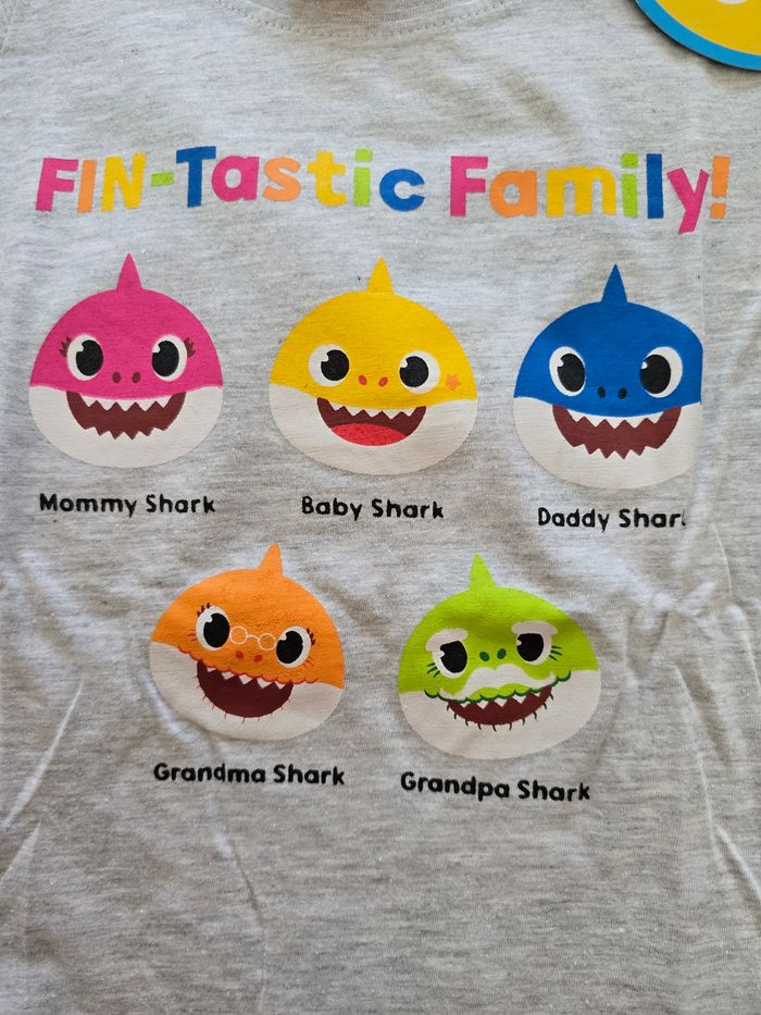 T-shirt baby shark 3ans - photo numéro 3