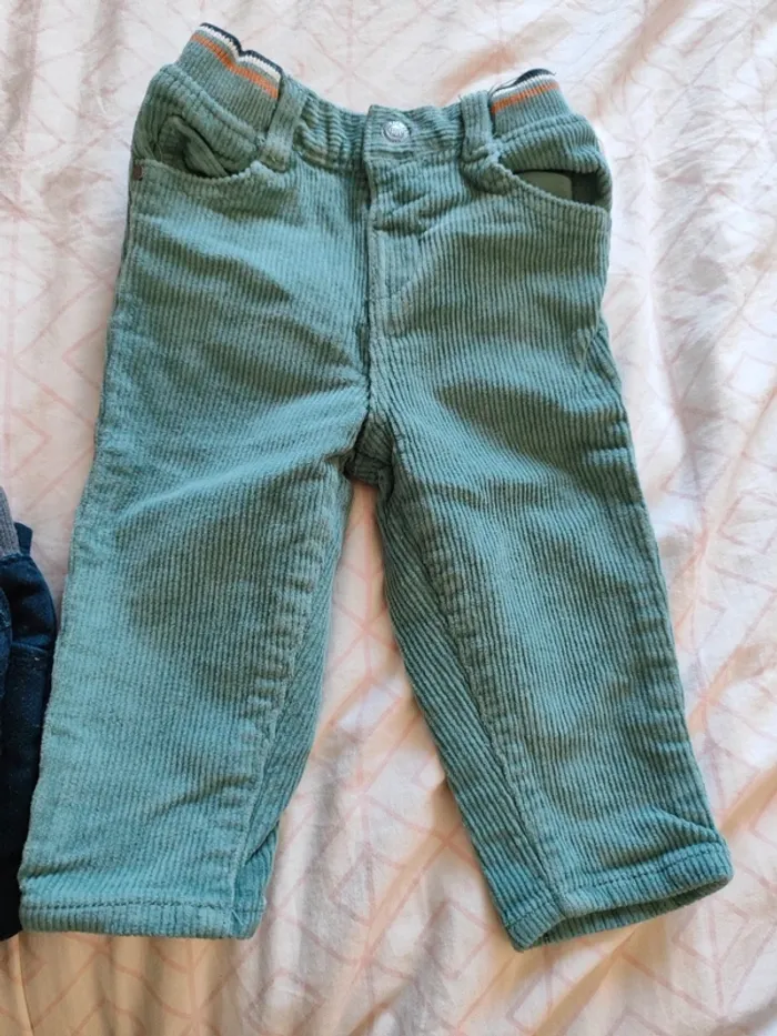 Pantalons en 9 mois - photo numéro 2