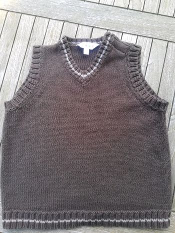 Col sans manches col v