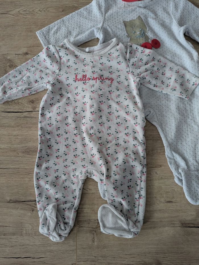 Lot de 3 pyjamas 6 mois - photo numéro 5