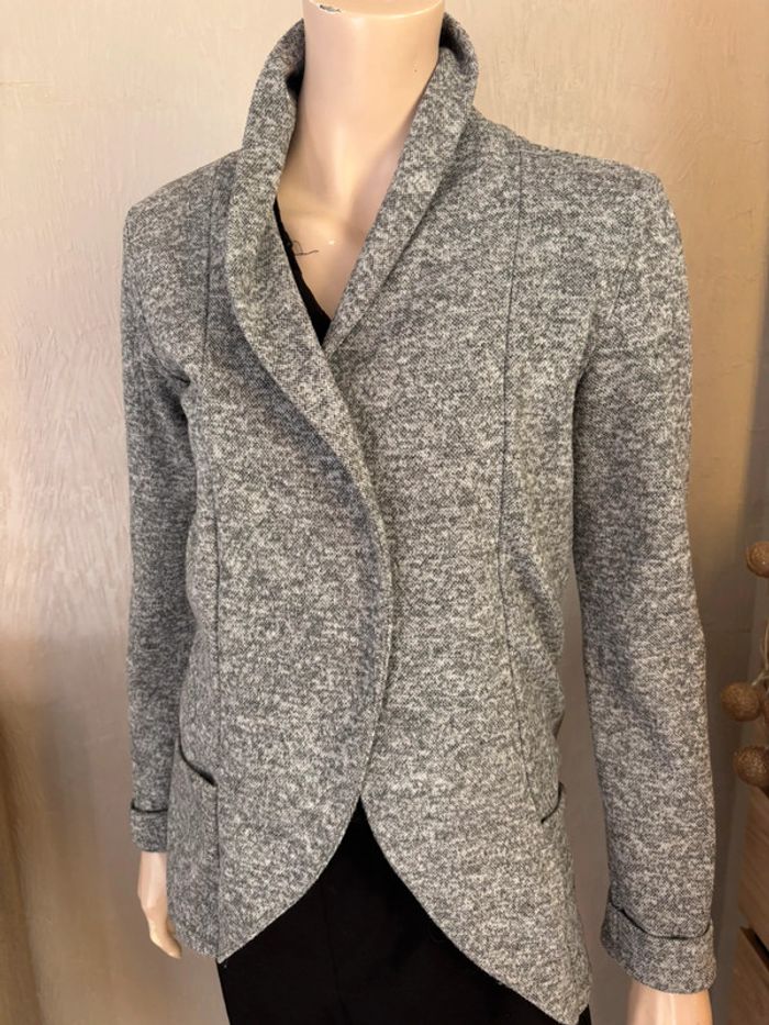 Veste grise - photo numéro 2