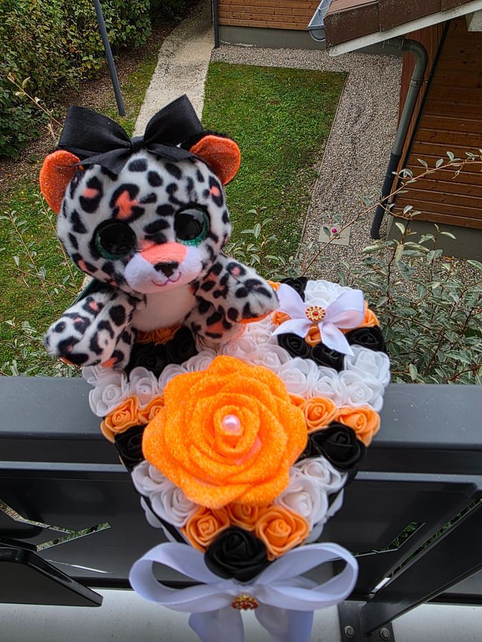 Cœur Sauvage,  peluche et sa Rose Éternelle en Satin - photo numéro 2
