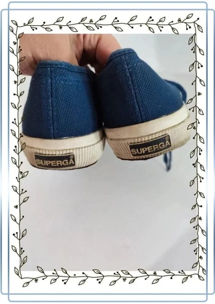 Chaussures Superga bleu, taille 42, bon état mais quelques traces - photo numéro 6