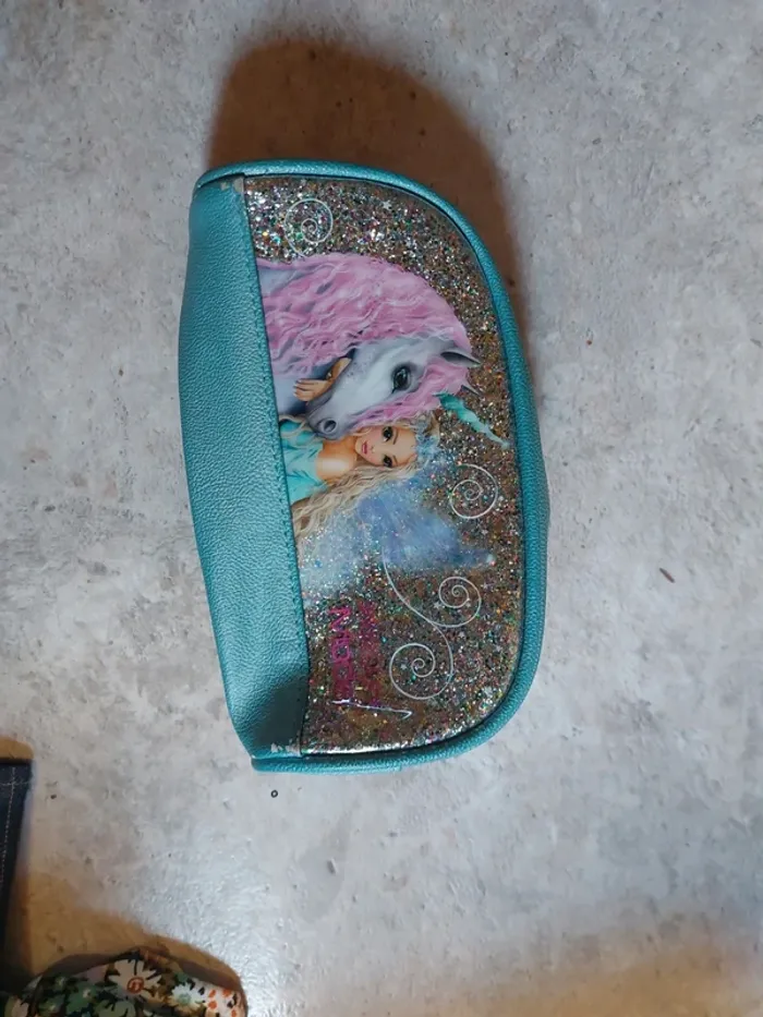 Plumier top model licorne turquoise