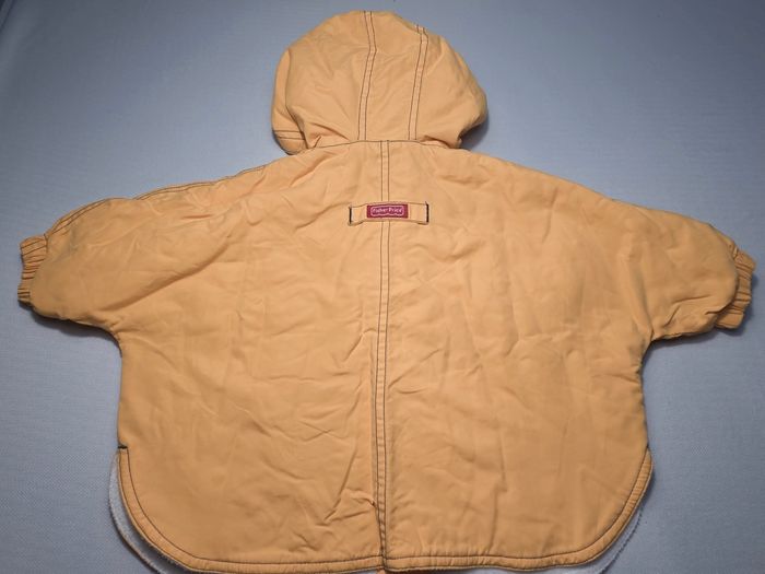 Poncho Fisher Price 6 mois - photo numéro 2