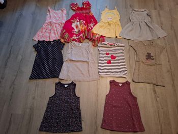 Lot de 10 robes