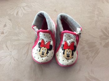 Chaussons Minnie pointure 19