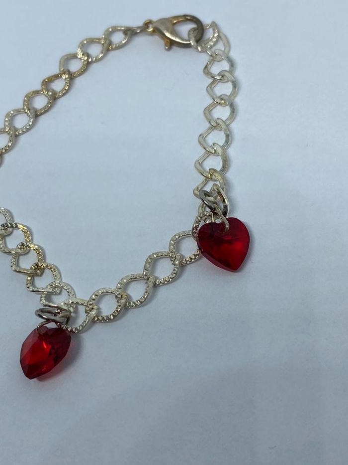 Bracelet fantaisie avec 3 coeurs rouge - photo numéro 6