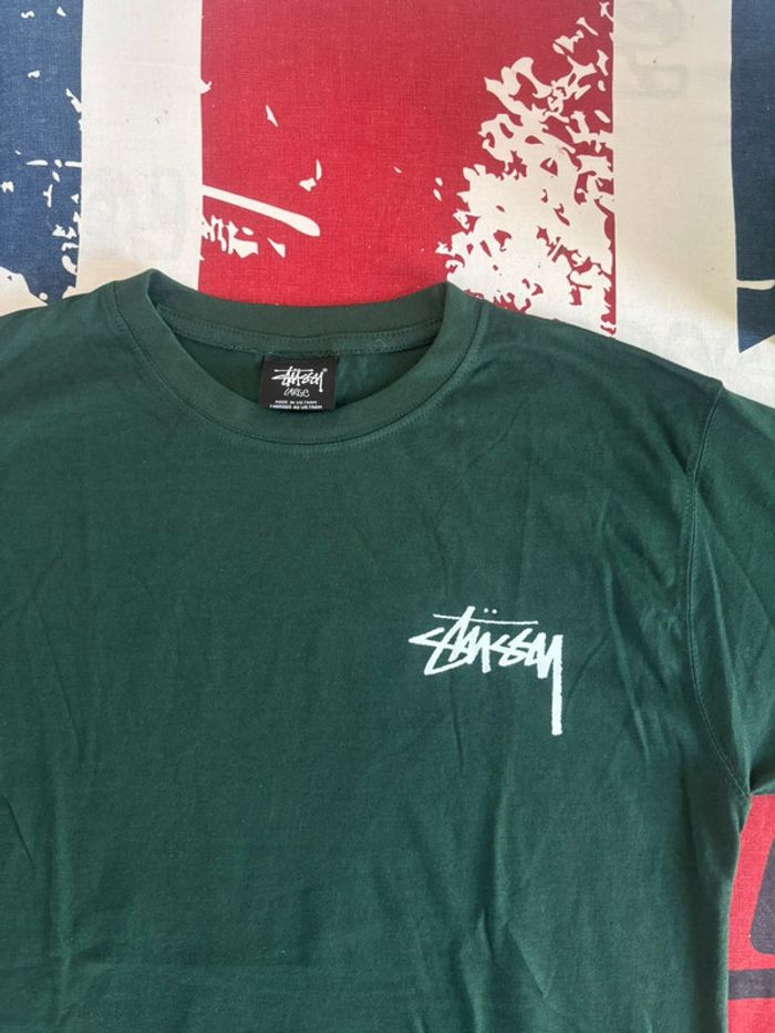 T-shirt Stussy Rework taille M/L vert motif « scorpion » - photo numéro 2