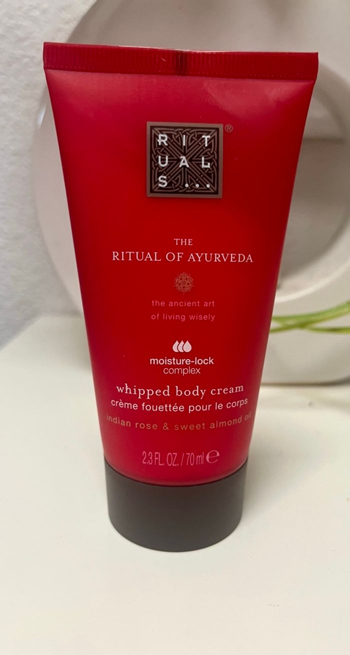 Crème fouettée pour le corps rituals