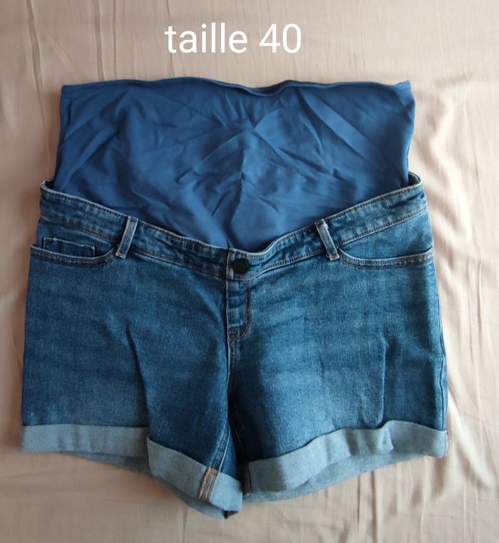 Short en jean bleu