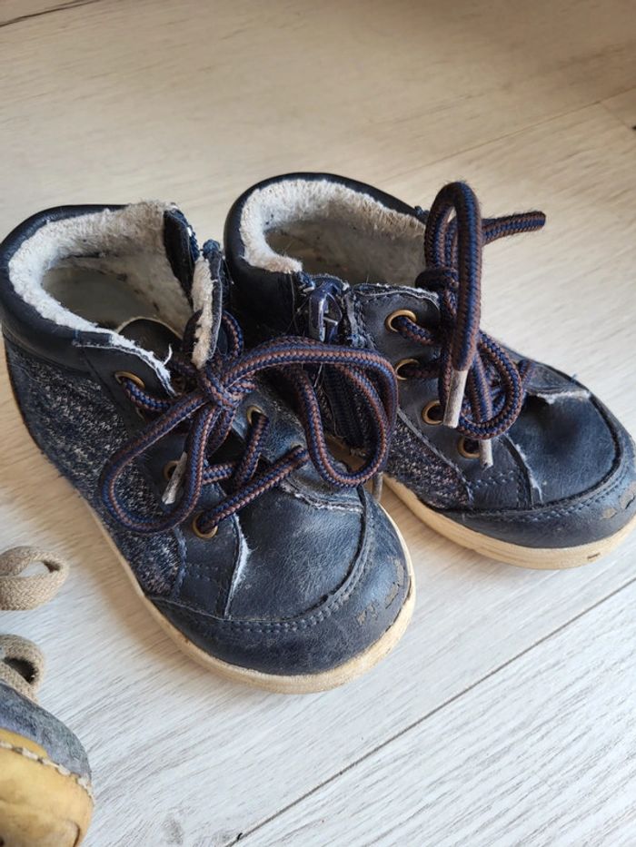 Lot de 3 paires de chaussures garçon p.22 - photo numéro 3
