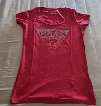 Tee-shirt guess  bordeaux 