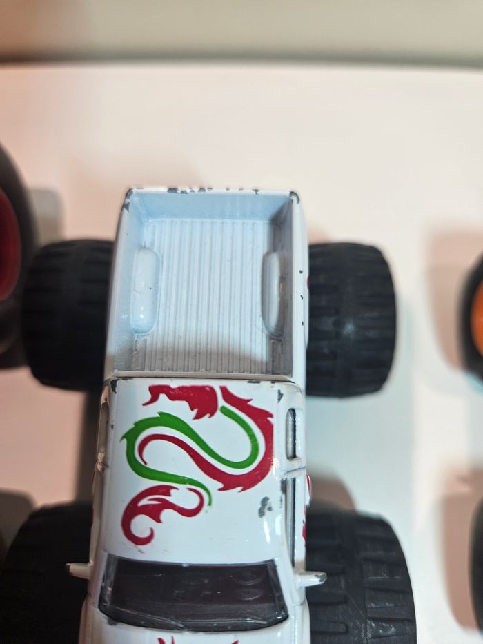 Lot véhicule Monster truck - photo numéro 3