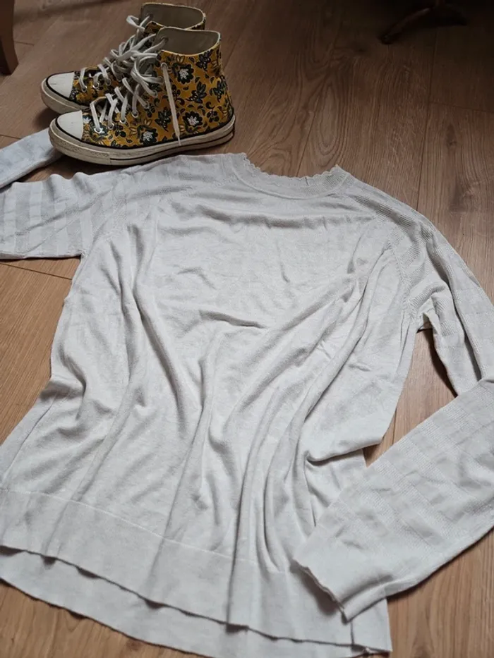 Pull crème manches ajourées Gémo T.46/48 - photo numéro 2