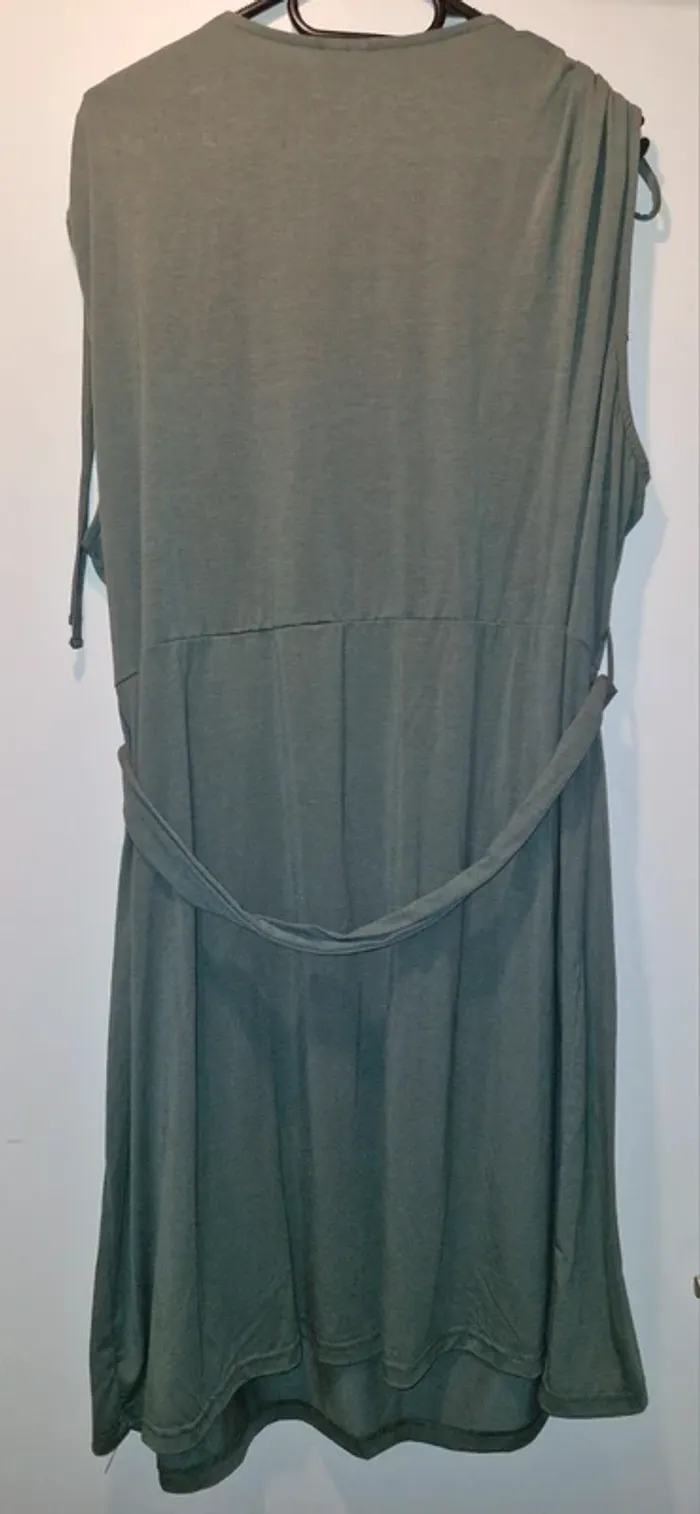 Robe Véronique Moda t. 48/50 - photo numéro 2