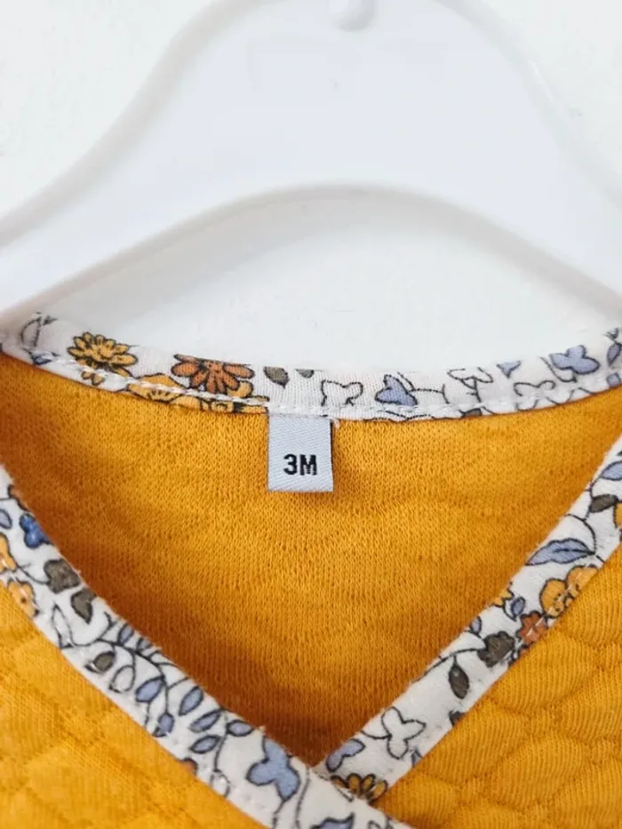 Joli pull 3 mois - photo numéro 3