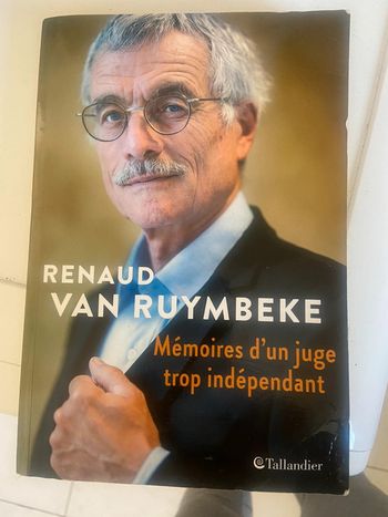 Livre mémoirednun juge trop indépendant