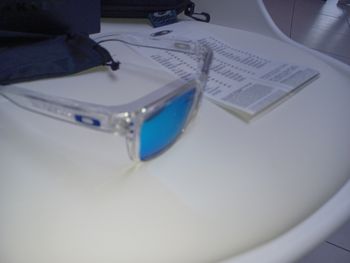 Oakley Holbrook lunette solaire Polarisée neuve emballée complet 