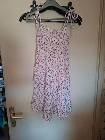 Robe légère XS bretelles réglables Jennyfer