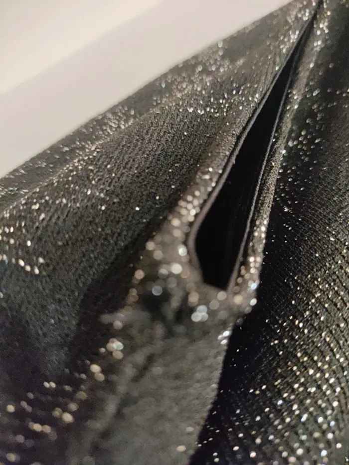 Haut épaule dénudé noir argent paillettes neuf jamais porté - photo numéro 6