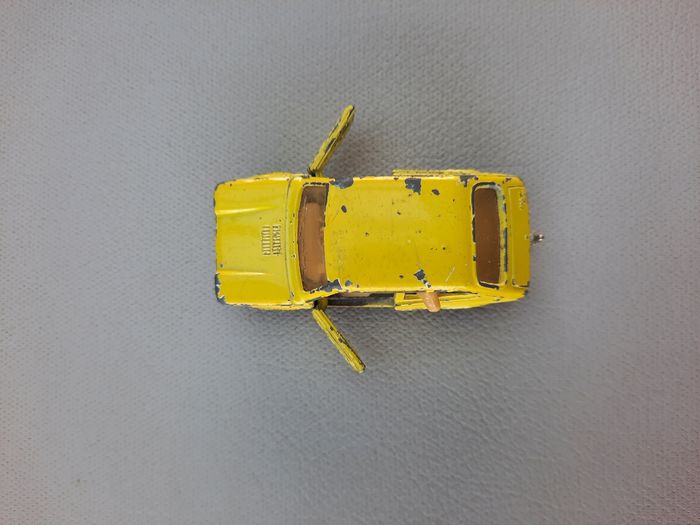 Petite voiture majorette Fiat 127 - photo numéro 10