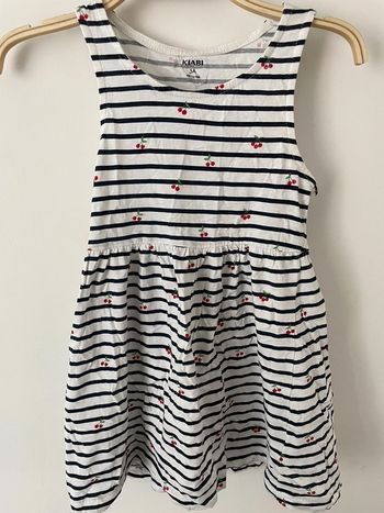 Robe cerise kiabi 5 ans